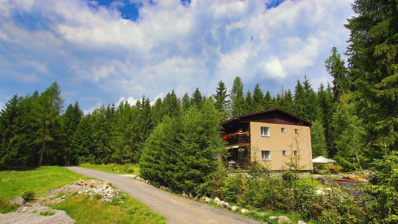 Horska Chata Ziaranka Liptovsky Mikulas Exterior photo